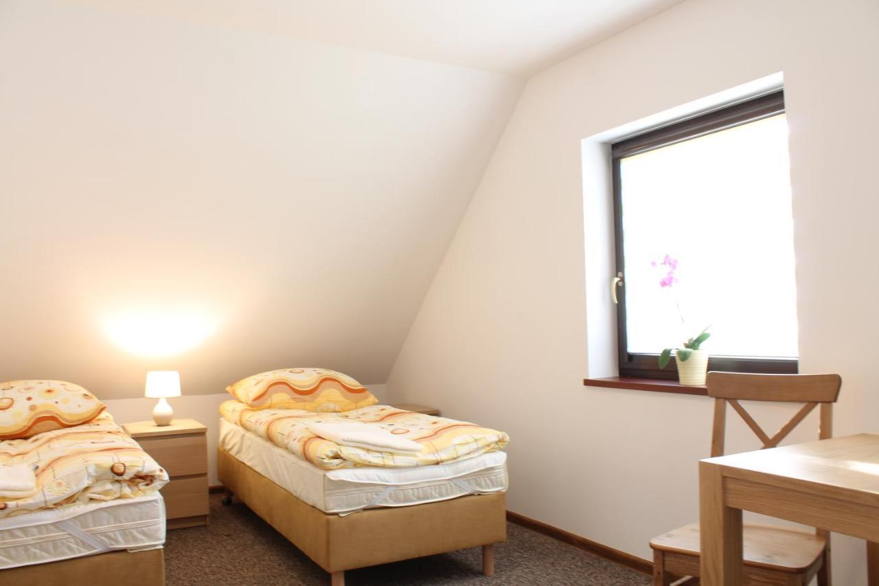 Domki W Porcie Zielony Gaj Mikołajki Exteriör bild