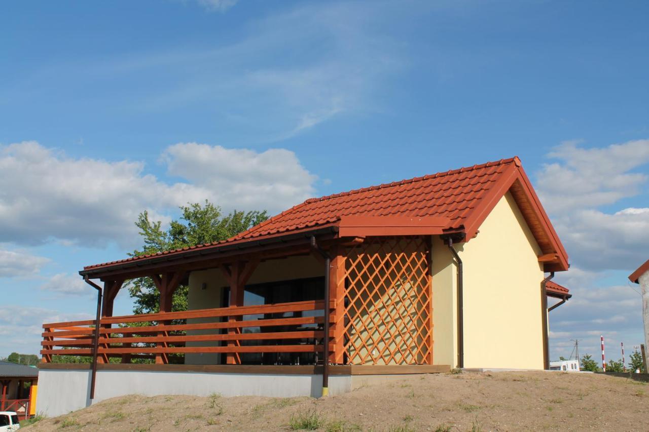 Domki W Porcie Zielony Gaj Mikołajki Exteriör bild